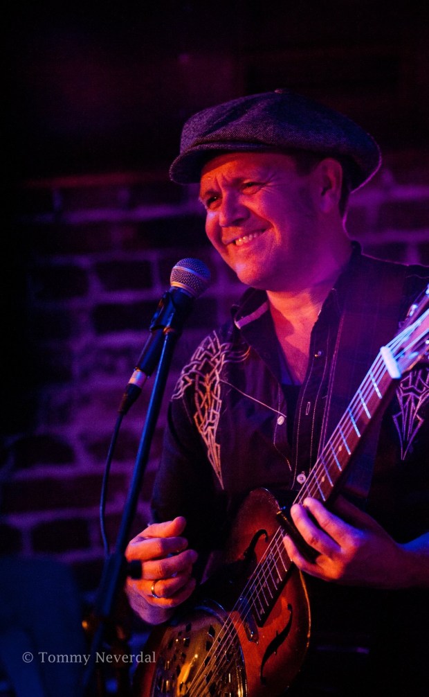 74F04E43-5E9A-4CCC-80EE-F6A885532431